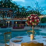 Summit Rainforest&Golf Resort