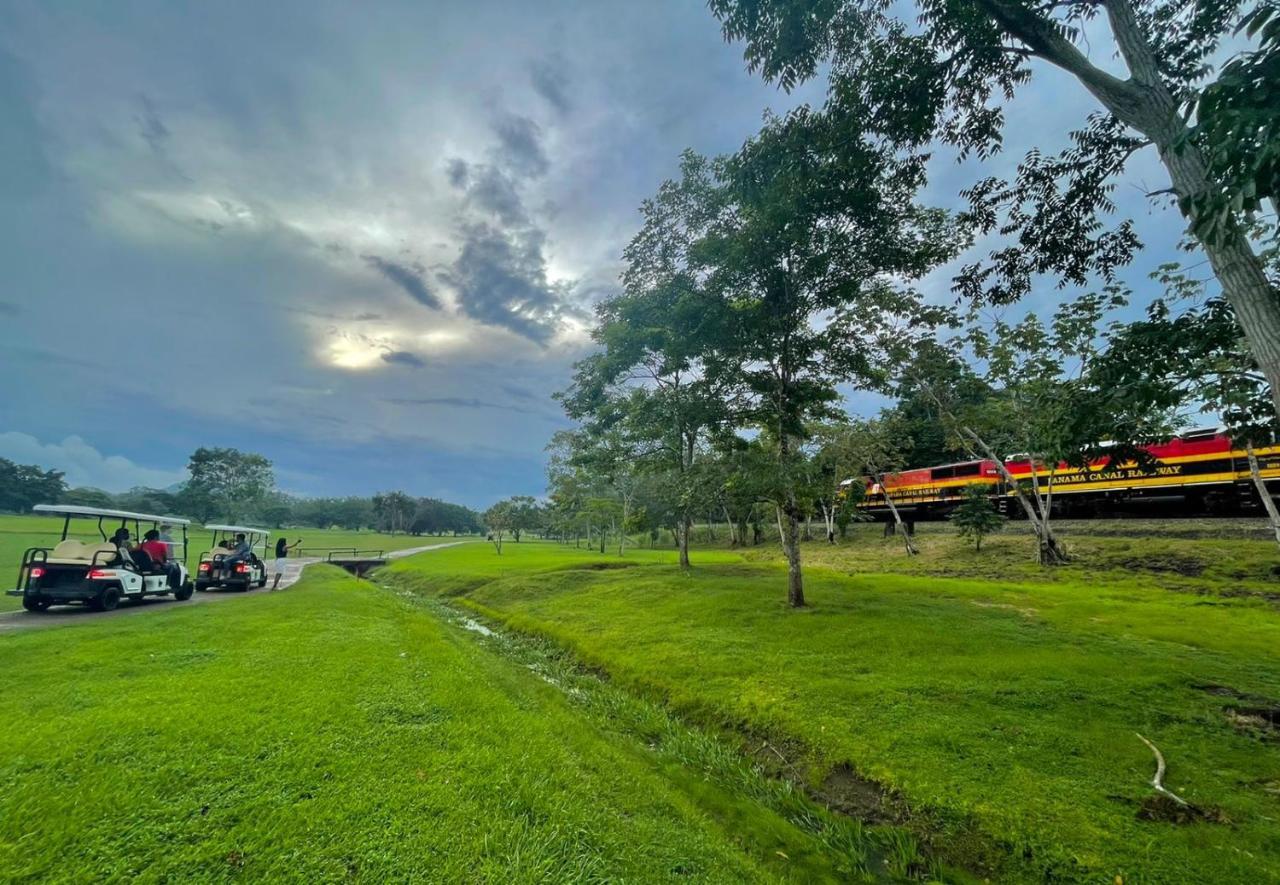 Hotel Summit Rainforest Golf &